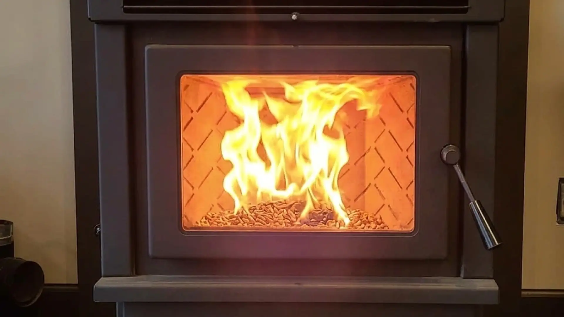 Ultimate Guide to Pellet Stoves blog post