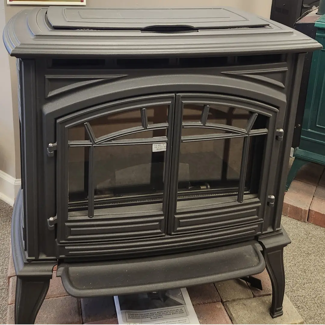 Enviro cast iron multi-fuel pellet stove floor model, 30% off